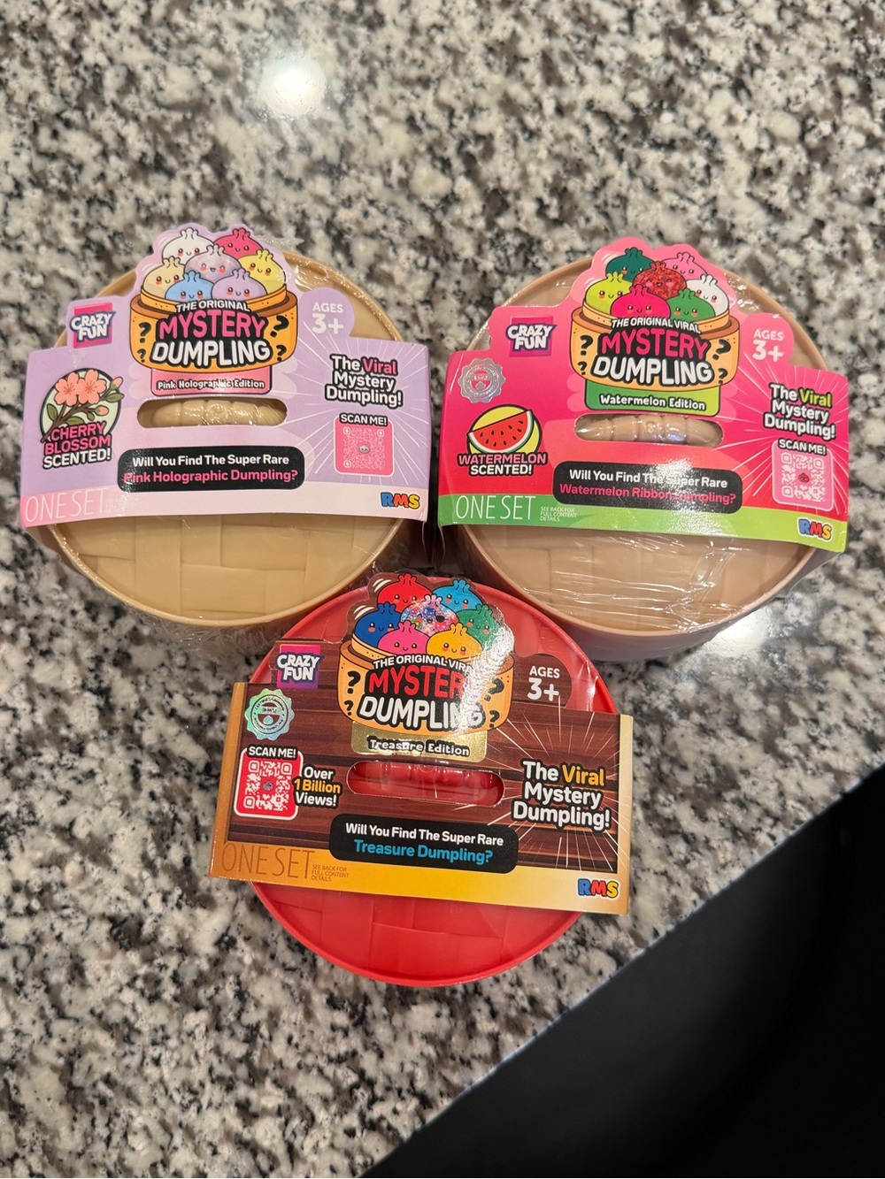 3 Viral  Crazy Fun The Viral Mystery Dumplings Scented Collectible Toys Squishy